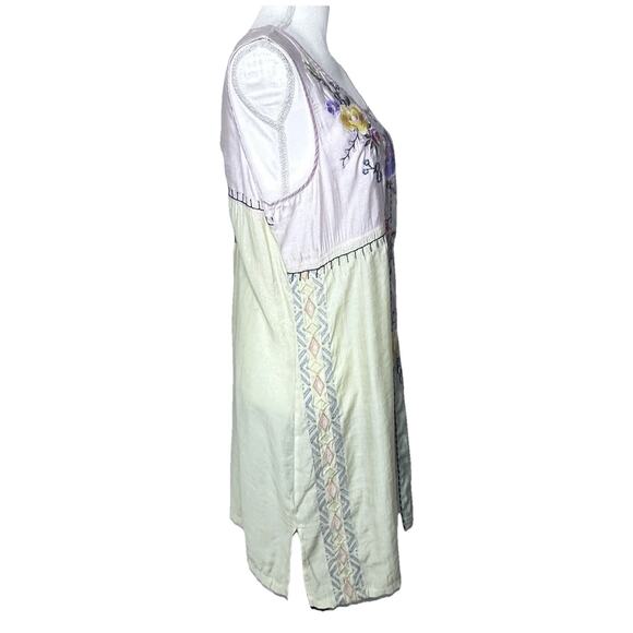 Paparazzi sz L Colorful Embroidered Silky Sleeveless Dress w Slip EUC - Picture 8 of 13